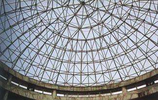广元铝镁锰板屋面网架在设计时要注意哪些细节